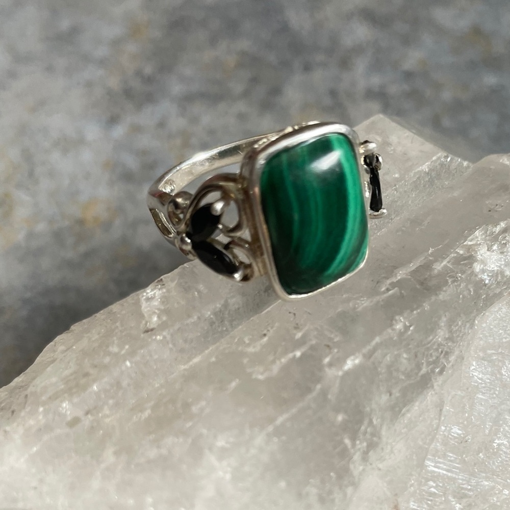 Sterling Silver Malachite Black Spinel Ring 8